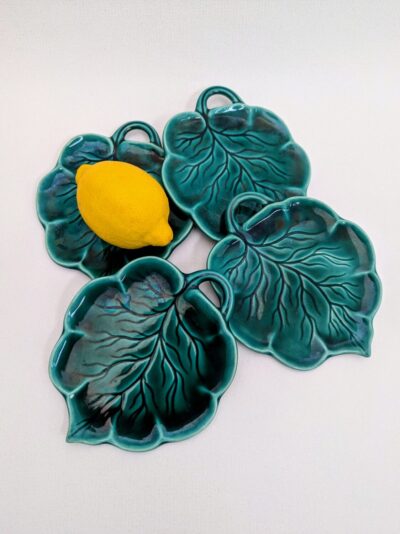 Lot de 4 coupelles feuilles en faïence verte