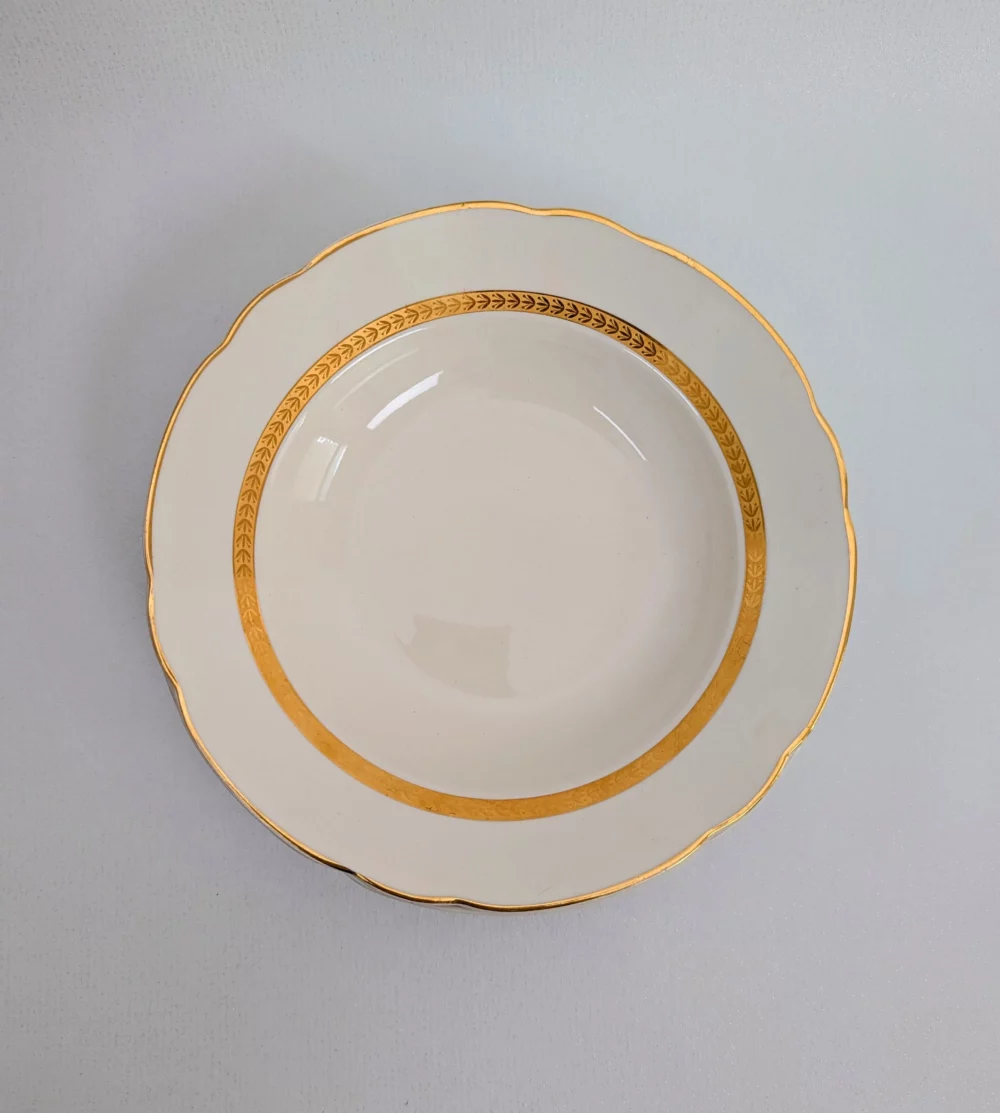 Assiettes vintage Villeroy et Boch ivoire et doré