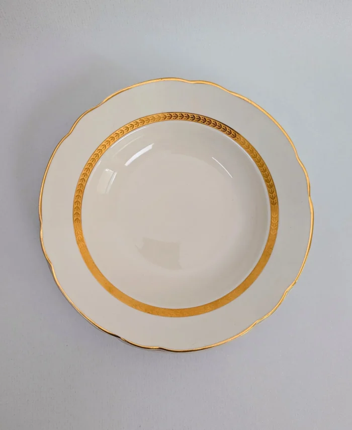 Assiettes vintage Villeroy et Boch ivoire et doré