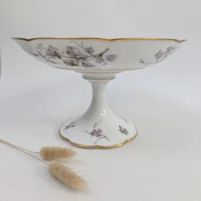 Coupe à fruits, compotier en porcelaine de Paris signée Victor Etienne