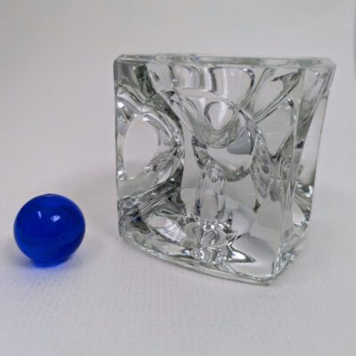 Cendrier cubique en cristal de Daum et sa bille bleue