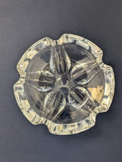 Grand vide-poche vintage en cristal en forme de fleur Villa Brieg centre de table transparent