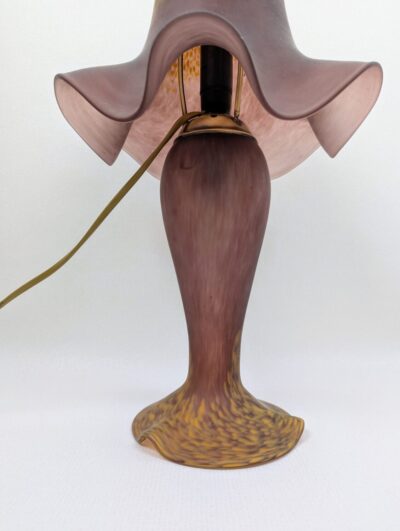 Lampe Art Nouveau en pâte de verre couleur aubergine