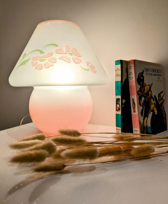 Lampe champignon en verre opalescent vintage rose