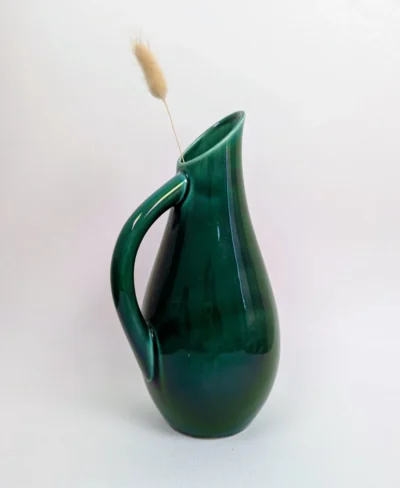 Broc en céramique vintage, vert signé Val d'Or pour la maison Gien