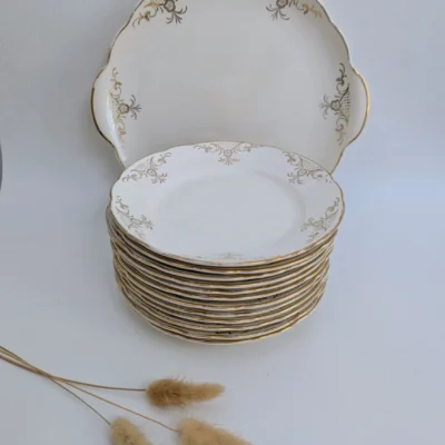 Service à dessert 12 assiettes, un plat à gâteaux Villeroy & Boch