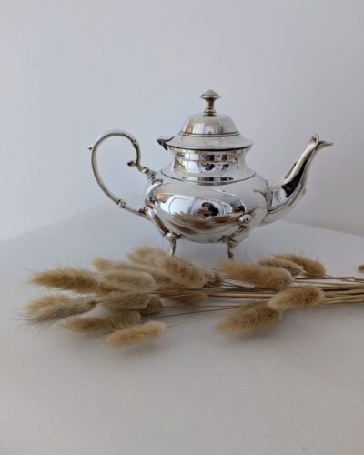 théière en métal argenté vintage