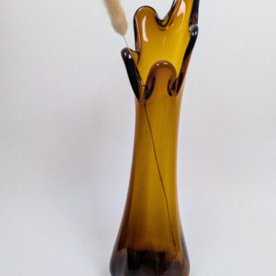 Vase verre soufflé ambré 60s – Cinq doigts