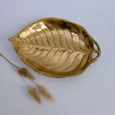 Grande coupelle vide poche en latin doré forme de feuille