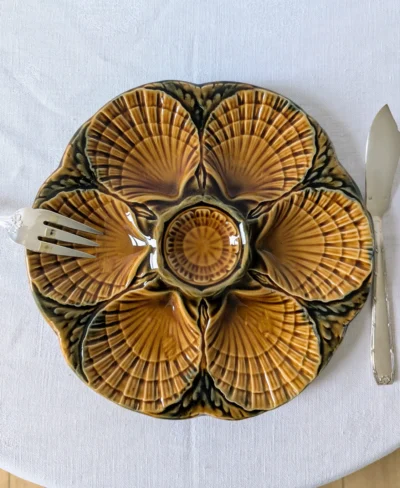 mise en scene assiette a huitre vintage