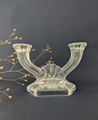 bougeoir en cristal à deux branches style Art déco