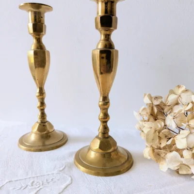 Bougeoirs vintage en laiton dorés