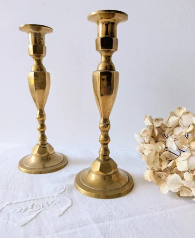 Bougeoirs vintage en laiton dorés