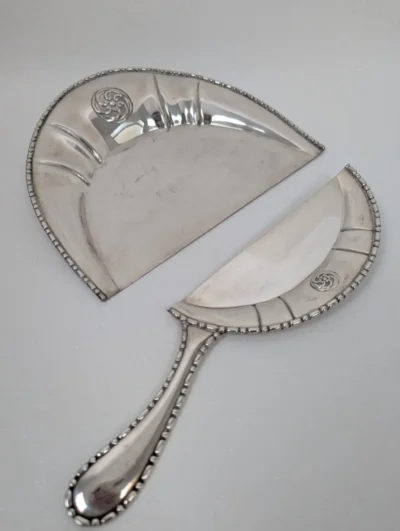 ramasse miette et sa pelle en métal argenté maison Galli Christofle