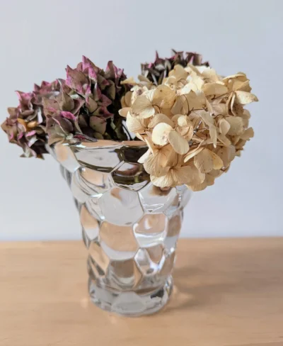 vase en verre nid d'abeille style avesn