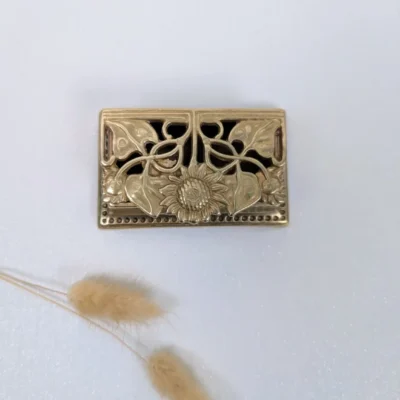 Boîte à timbres vintage en métal | Villa Brieg