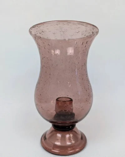 Bougeoir photophore en verre soufflé de couleur aubergine