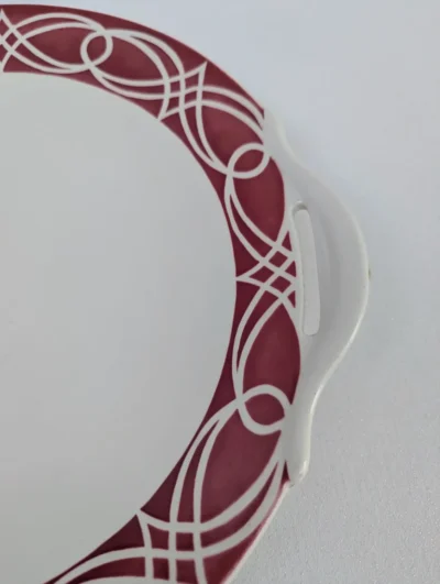 Plat à tarte vintage Sarreguemines décor géométrique rouge Villa Brieg vaisselle ancienne