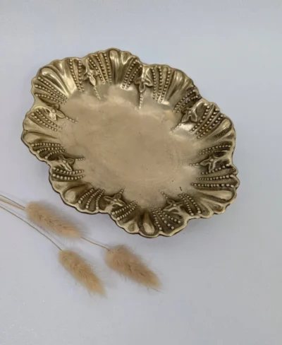 Vide poche ancien en bronze doré