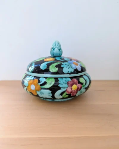 Boîte en céramique colorée signé CERART Monaco