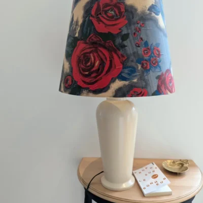 Pied de lampe Ikea vintage et abat jour fleuris
