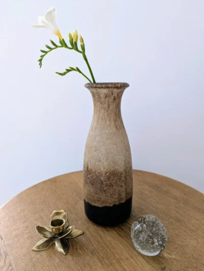 Vase vintage Scheurich Keramik modèle 293-30, céramique West Germany aux nuances dégradées de brun et caramel, design allemand mid-century.