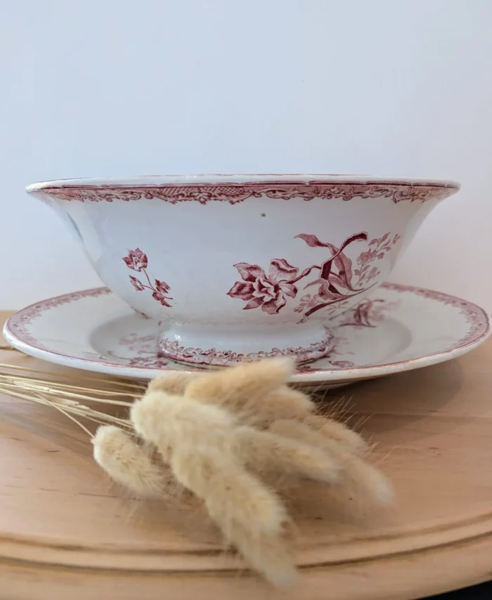 Ensemble de plats en céramique Terre de Fer signé Sarraguemines