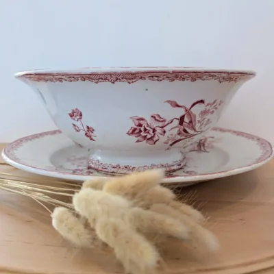 Ensemble de plats en céramique Terre de Fer signé Sarraguemines