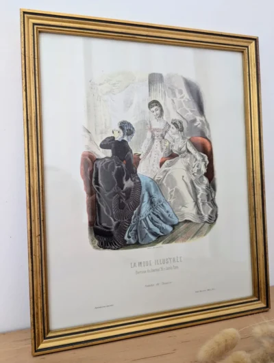 Lithographie avec cadre doré toilettes de theatre