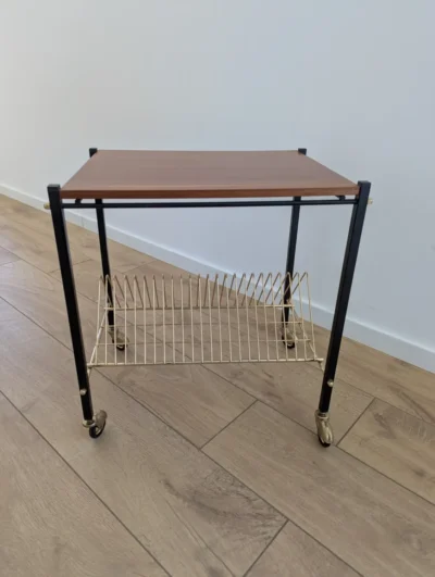 Meuble vintage porte-vinyles en métal noir et doré style scoubidou Villa Brieg rangement platine vinyle 33 tours