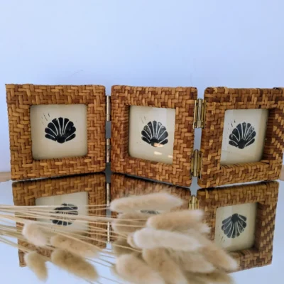 Triptyque de cadres photos en rotin tressé vintage