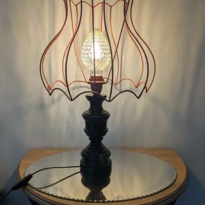 lampe à poser vintage upcycling pied bois noir