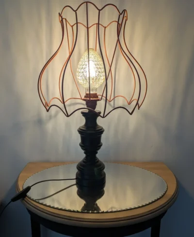 lampe à poser vintage upcycling pied bois noir