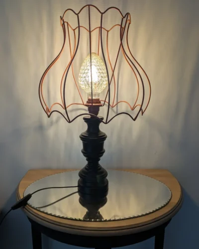 lampe à poser vintage upcycling pied bois noir