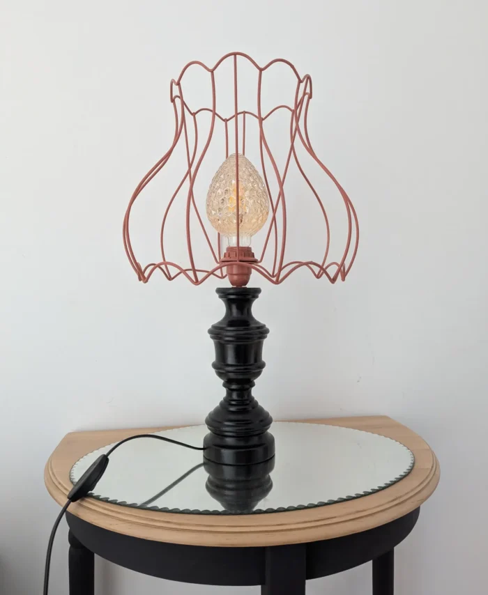 lampe à poser vintage upcycling pied bois noir