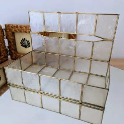 boite vintage en nacre et laiton