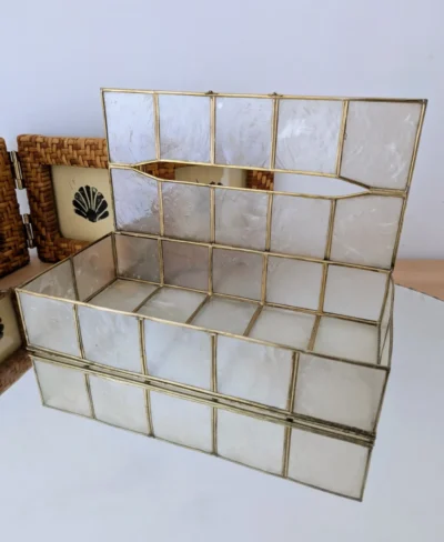 boite vintage en nacre et laiton