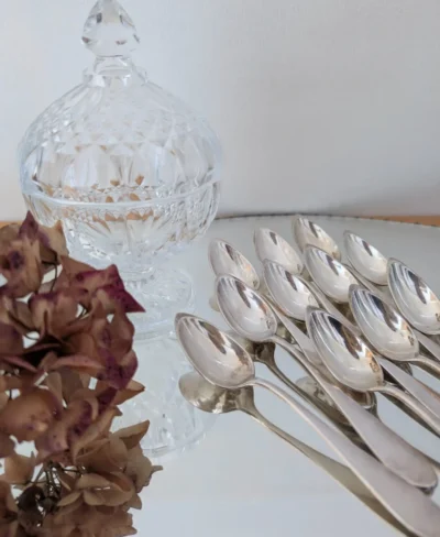 petites cuillères métal argenté signées ERCUIS