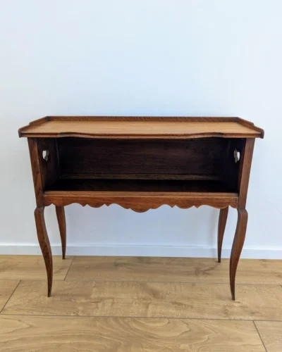 meuble d'appoint vintage style Louis XVI