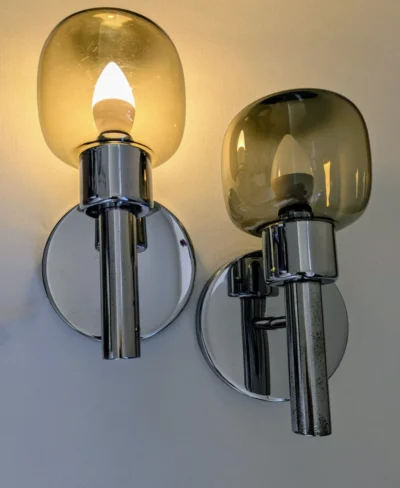 paire d'appliques vintage en chrome et verre fumé