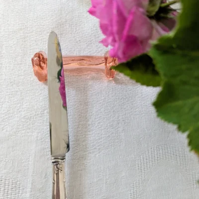 porte couteaux vintage verre rose