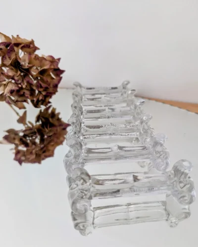 portes couteaux en verres moulés ancien Portieux