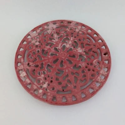 Dessous de plat fonte émaillé vintage rose