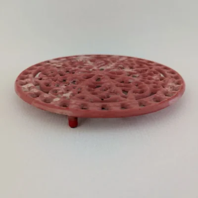 Dessous de plat fonte émaillé vintage rose