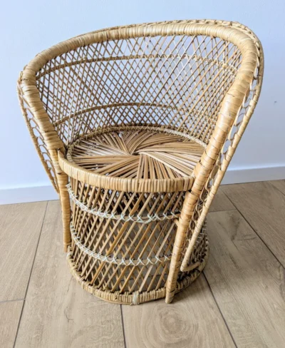 Fauteuil enfant vintage en osier tressé naturel