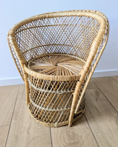 Fauteuil enfant vintage en osier tressé naturel