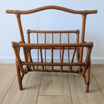 Porte-revues en rotin vintage brun