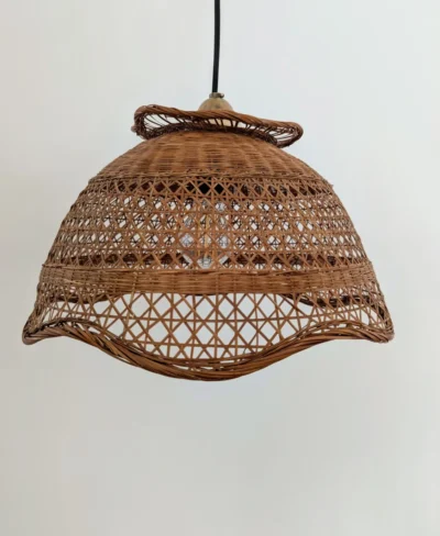 Suspension osier vintage ajourée restaurée