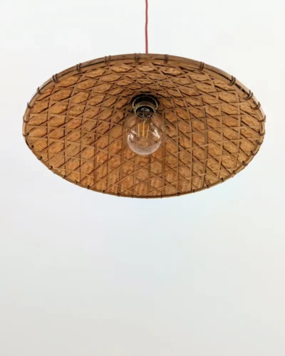 Suspension rotin vintage brodée, conique restaurée