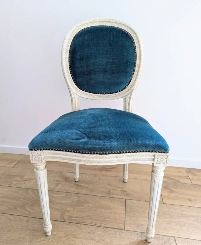 Chaise style louis xvi velours bleu